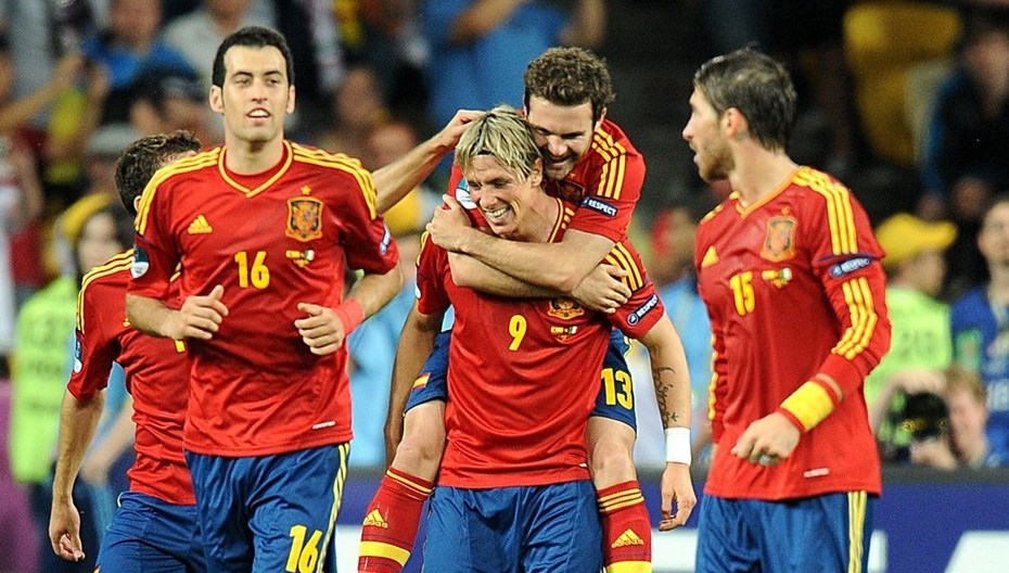  法甲金靴争夺激烈，三人同入二十球大关  