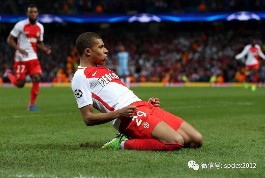  摩纳哥青春风暴席卷赛场，年轻阵容斩获宝贵三分